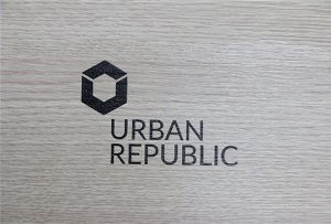 Stampa del logo su materiali in legno di WER-D4880UV